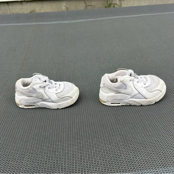 Toddler‎ Nike Air Max in white size 5