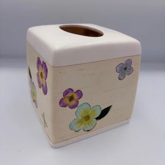 Bed Bath & Beyond Botanical Floral Tissue Box Cover Resin Ivory Square TCB03269