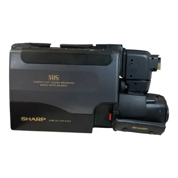 Sharp VL-L62U SlimCam Camcorder Bundle 1992 With Charger & Batteries Untested