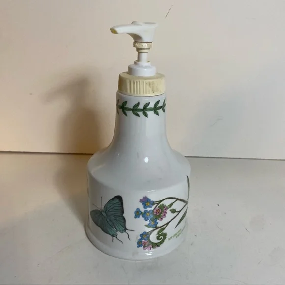 Discontinued Portmeirion Botanic Garden Forget-Me-Not Lotion Soap Dispenser