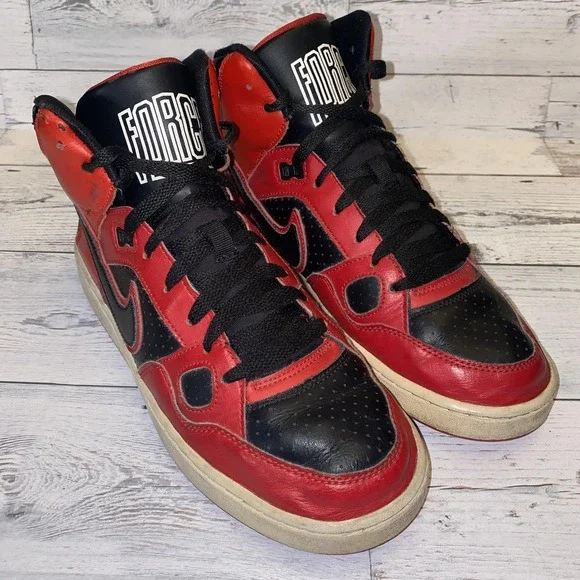 Nike Force Shoes Boys 7Y Red Black High Top 2015 Basketball Athletic 615158-602