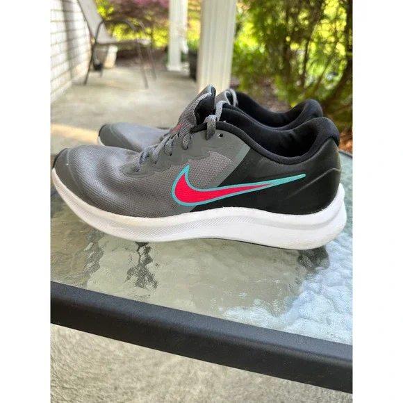 Nike Star Runner‎ Running Shoes Cushioned Lightweight Sneakers Youth 6.5Y