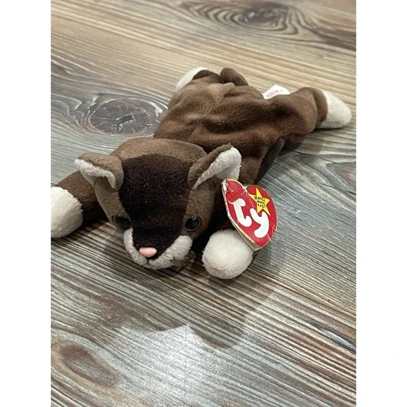 POUNCE BEANIE BABY RETIRED 1997 ORIGINAL.‎ NEAR MINT CONDITION