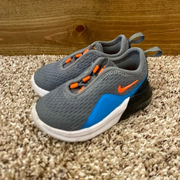 Nike Air Max Motion 2 Gray Toddler Size 5c Athletic Casual