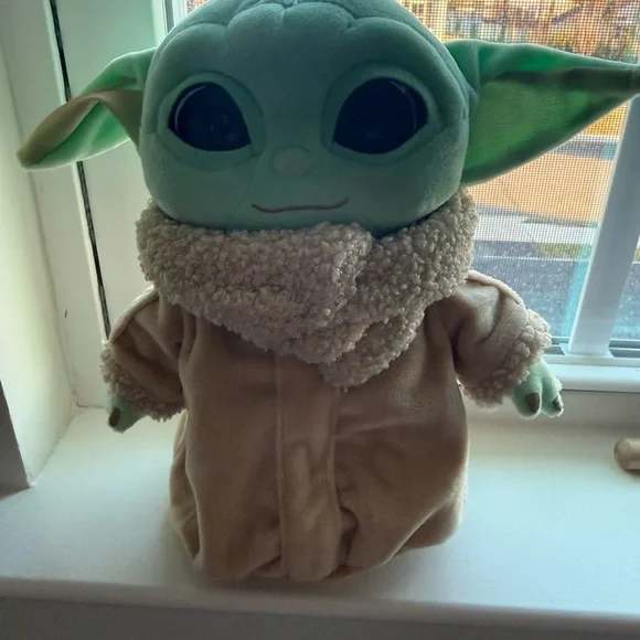 Star Wars Grogu Plush Toy in Green and Tan