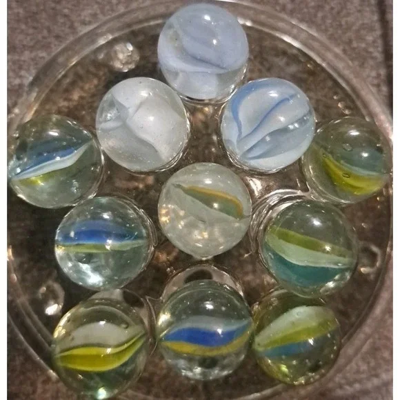 Lot Of 11 Estate Sale Marbles Cats Eyes