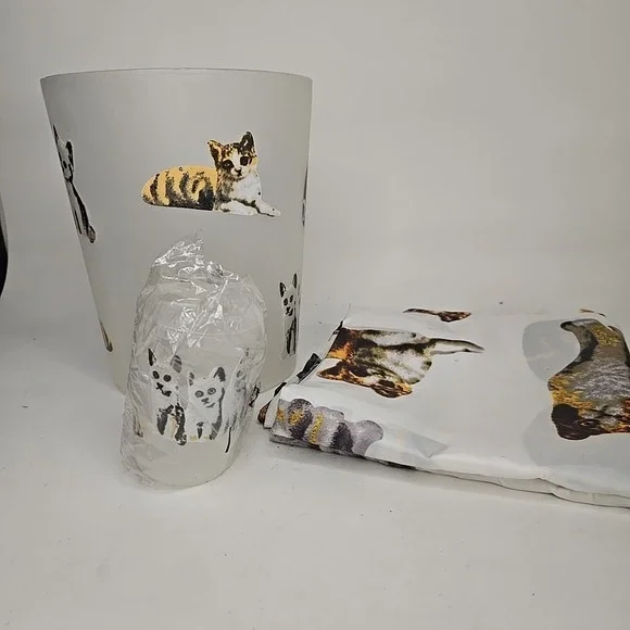 Cat Thrmed Shower Curtain, Bathroom Trash Can,‎ And Tooth Brush Holder Set