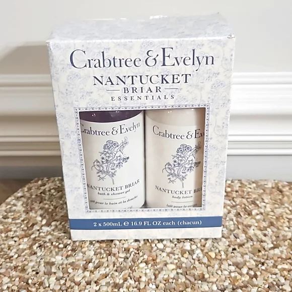 Crabtree & Evelyn Nantucket Briar Box Set 16.9 oz Bath/Shower Gel & Body Lotion