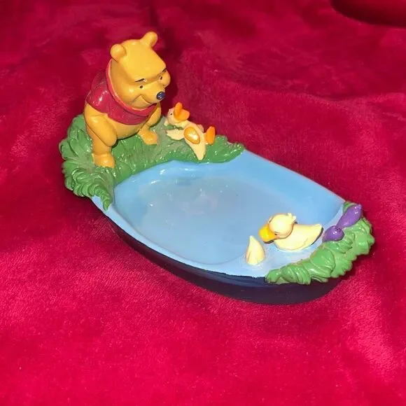 Vintage Disney Pooh Sunshine and Showers Soap Dish Bathroom Decor