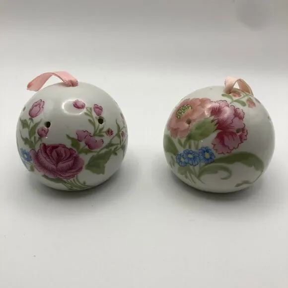 Vintage Ceramic Floral Pomander Lot of 2 w/Stopper‎ Cottage French Country Core