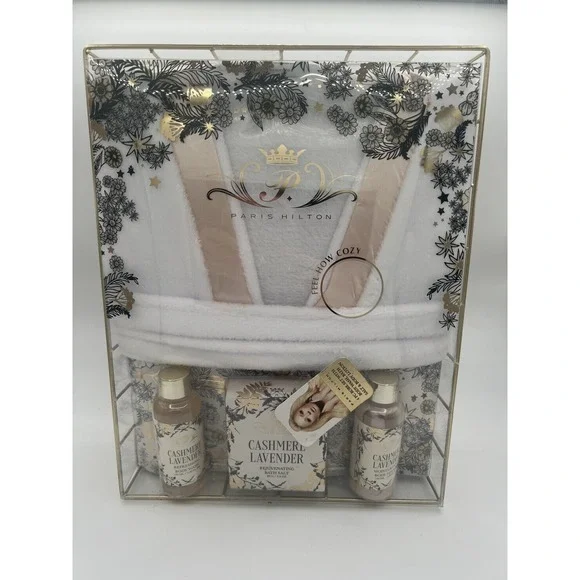 Paris Hilton Robe Gift Set With Body Wash Bath Salt And Body Lotion New With Tag