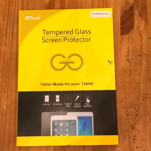 NWOT JETech Tempered Glass Screen Protector for iPad 10.2- Inch in Kit Box