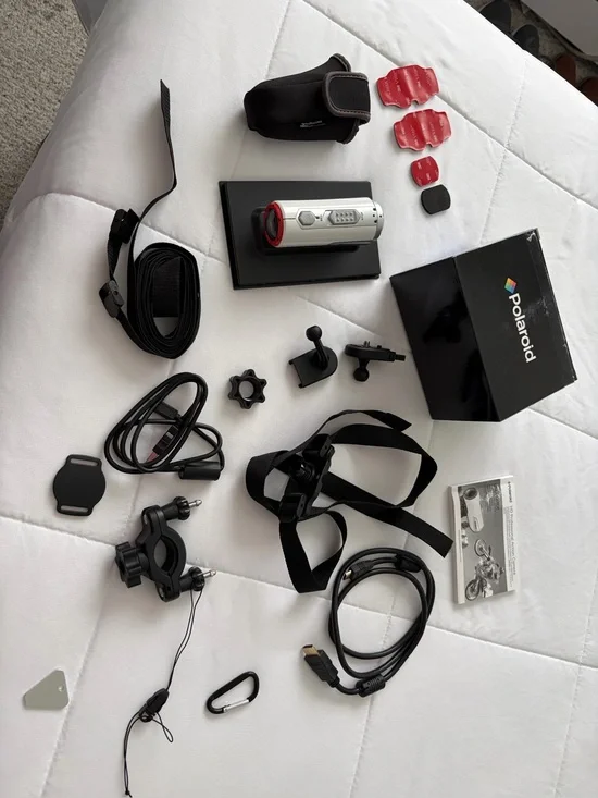 Polaroid Silver & Red Action Camera XS100 MAY BE MISSING SOME ACCESSORIES