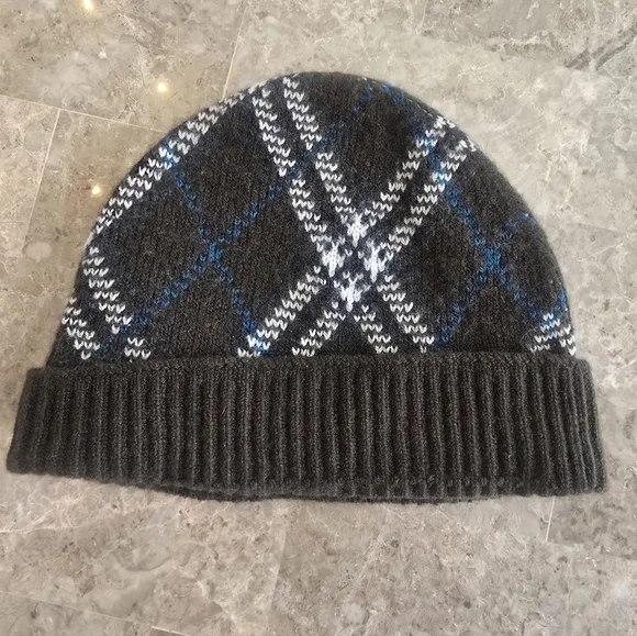 BURBERRY cashemere Hat