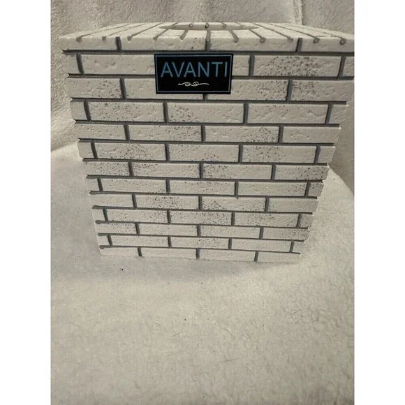 Avanti Drift Collection Tissue Cover White Brick Style
