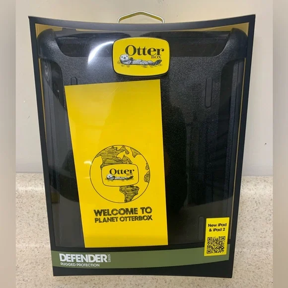 Otter Box Defender Series Case for iPad 2 - Black