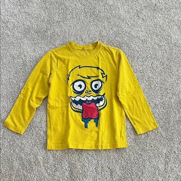 The Children's Place Yellow Long Sleeve Graphic Tee