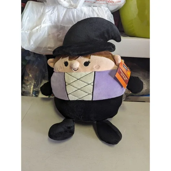 Signature‎ select witch plush