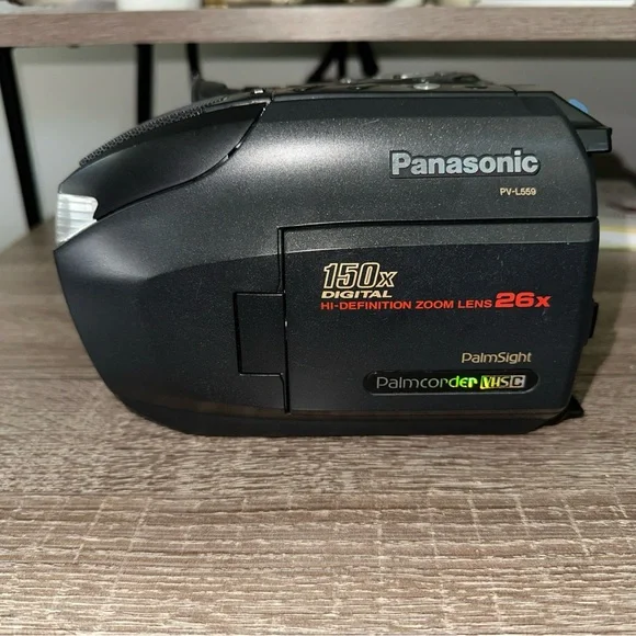 Panasonic Black Video Camcorder with 20x Zoom HC-VX1 Delivers 4K Video