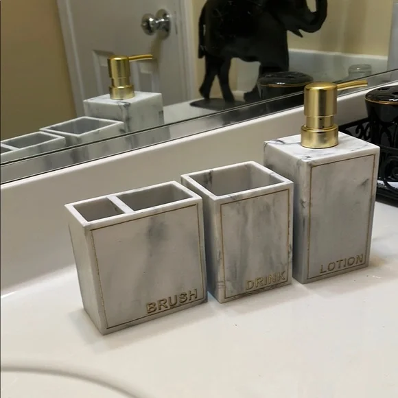 White and Gold Modern Bath Accessories Set