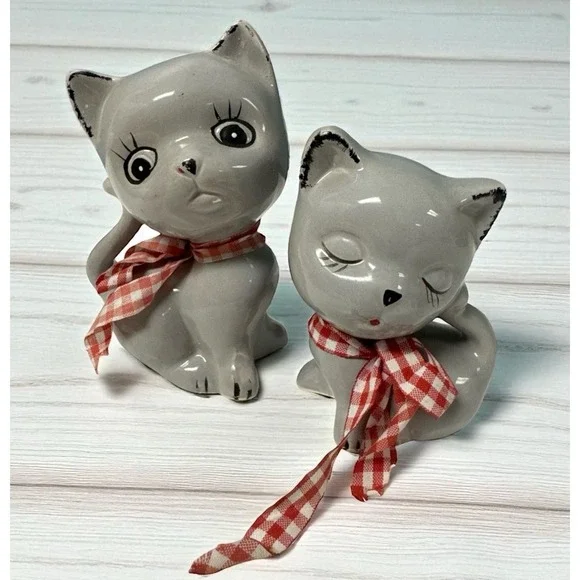 Cat Figurines 