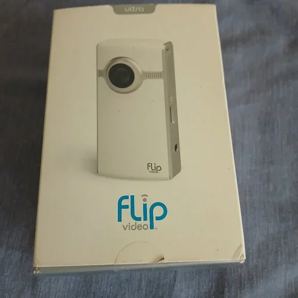 Ultra Flip Video White & Silver 4 GB Memory records 120 min