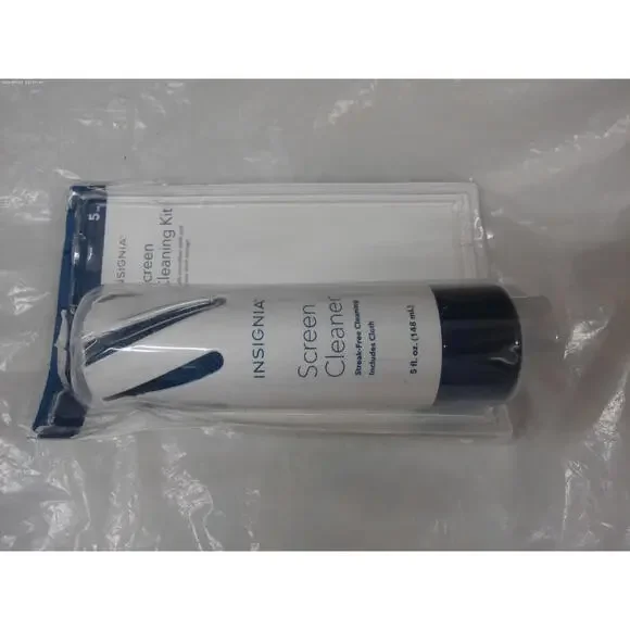 Insignia- 5 oz. Screen Cleaning Solution - Blue
