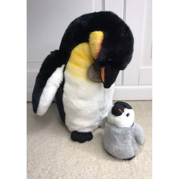 Yomiko Classics Mommy and Baby Penguin Stuffed Plush Animal Set