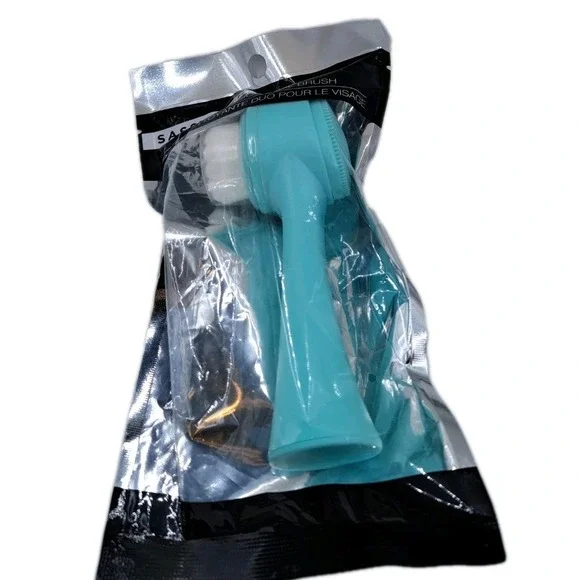 Sassy and Chic Blue Facial Cleansing Brush Facial NIP!