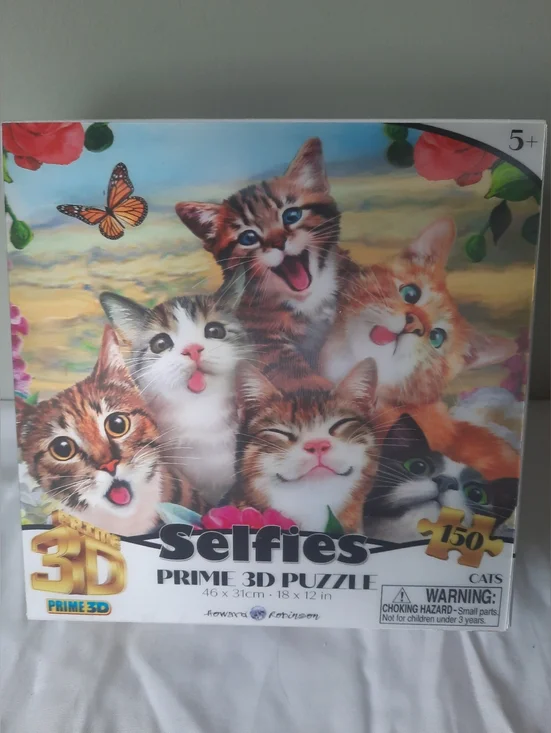 Selfies Cats 3D Puzzle ~ 150 Pc ~ NIB Howard Robinson ~ 18x12 In