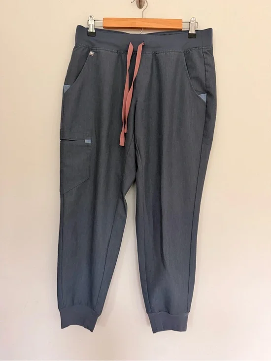 FIGS Technical Collection Women’s Dark Gray Jogger Pants with Pink Drawstring M