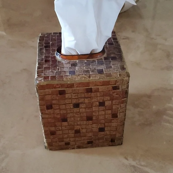 Glass Mosiac Tissue Box