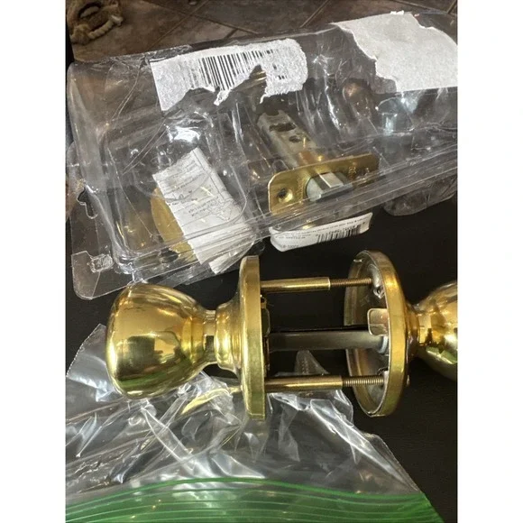 Kwikset Bed N Bath Privacy Lock Polished Brass 300t 3 Cp‎ V1