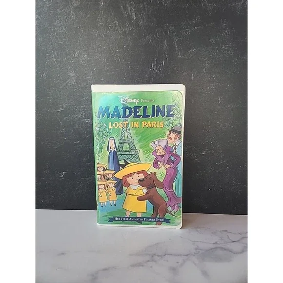 Disney~Madeline Lost in Paris~VHS Movie with Case~1999~Pre-Owned