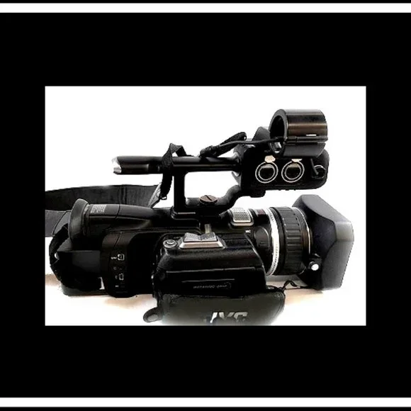 JVC AA-V40U Professional Digital Video Camera With Accessories