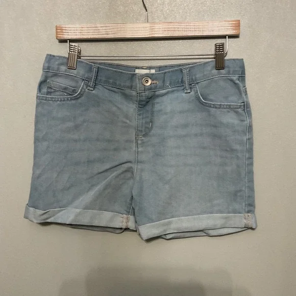 The Children's Place Girls Light Wash Denim Cuffed‎ Shorts Size 16