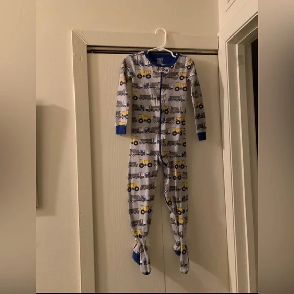 The Children’s Place Sleeper 4T