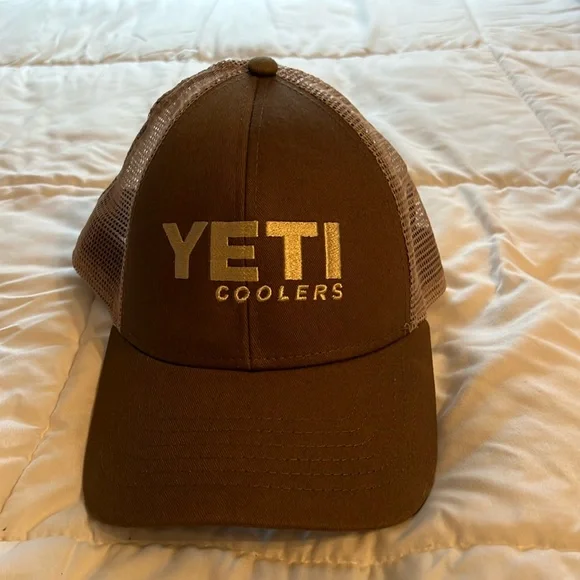 Yeti trucker hat