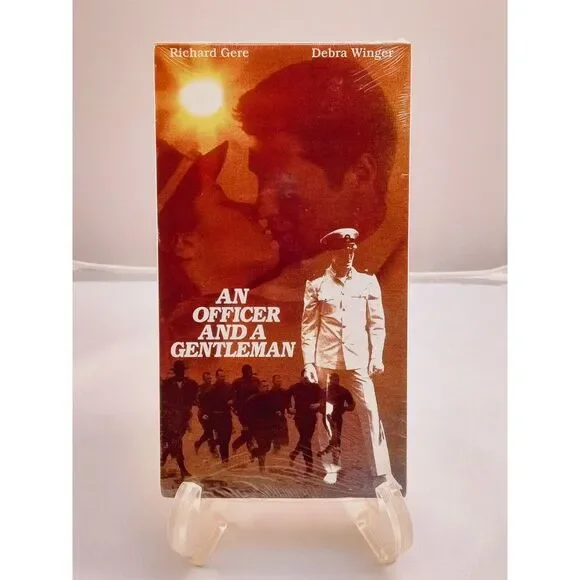 An Officer And A Gentleman VHS 1995 Richard‎ Gere Debra Winger Drama Romance R