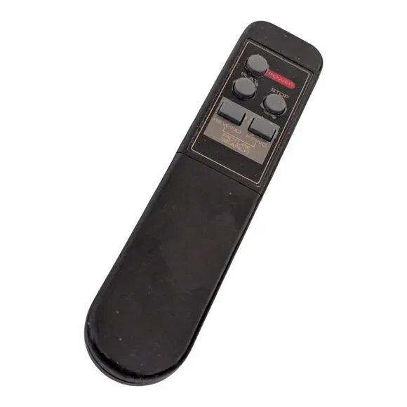 Vintage Unbranded TV VCR Remote Control 5 Button Stop Play Power Tested VHS