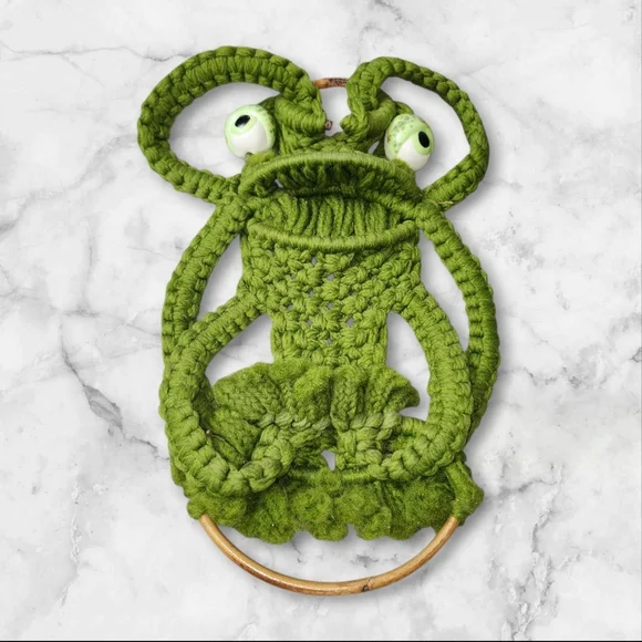Vintage Frog Macrema Towel Holder