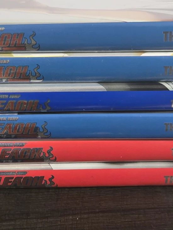 Bleach Manga Volumes - Blue and Red Spines