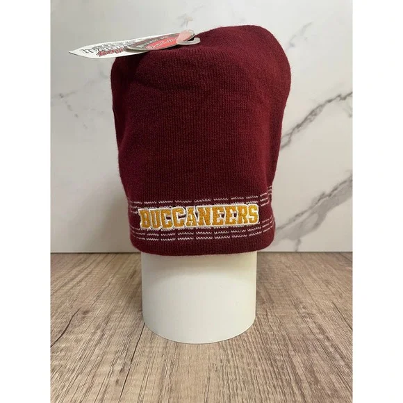 Bellflower HS Buccaneers Reversible Beanie Hat‎ Knit Cuffed Winter Embroidered