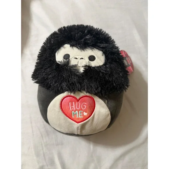 Squishmallows Aron Gorilla Hug Me Valentine Plush Kellytoy Black White NWT