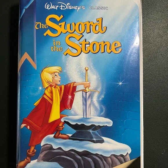 Disney’s The Sword in the Stone VHS Black Diamond Edition #229-1 First Pressing