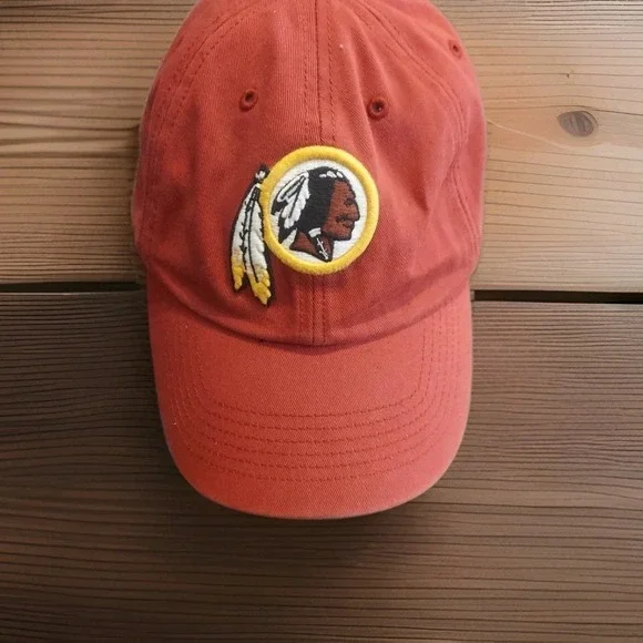 Retro Throwback Washington Redskins Logo Maroon Adult Size Trucker Mesh Hat Rare