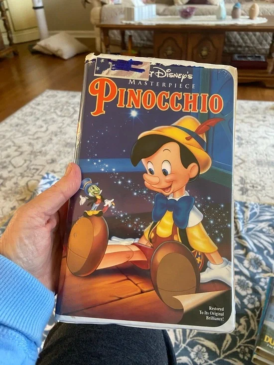 Disney Pinocchio VHS Tape in Clamshell case–