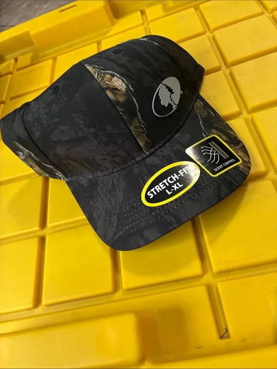 Camo-Accent Black Stretch-Fit Cap