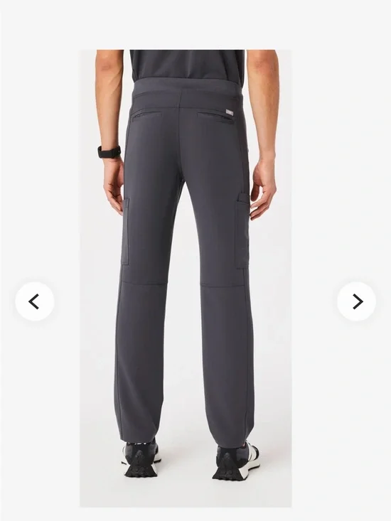 Figs Men's Scrub Set LARGE Top & MEDIUM/SMALL Pants.
