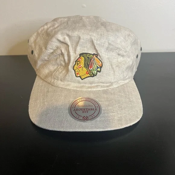 Vintage “Mitchell & Ness” Chicago Blackhawks SnapBack